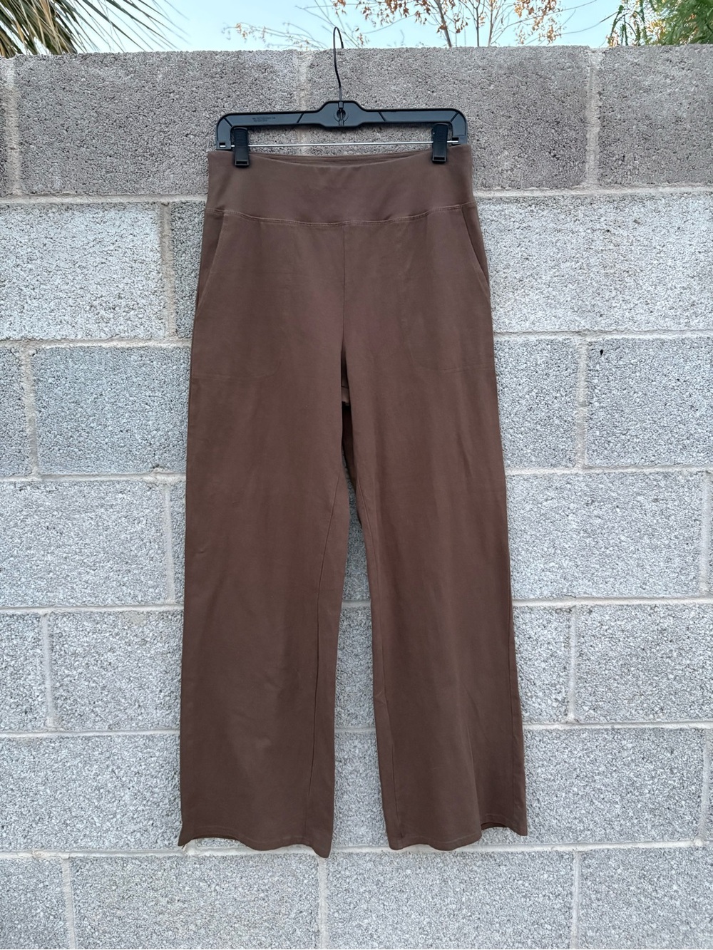 Pact Women's Medium Airplane Wide Leg Brown Pants Minimalist Travel Office 29”
